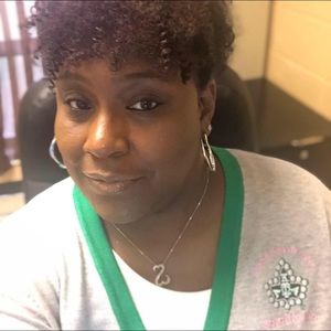 Meet your Posher, Cassandra